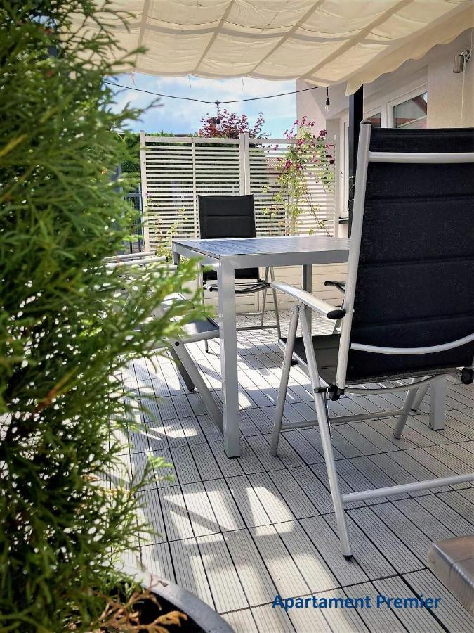 Bialy Dom - 2 Bedrooms Катовице Екстериор снимка