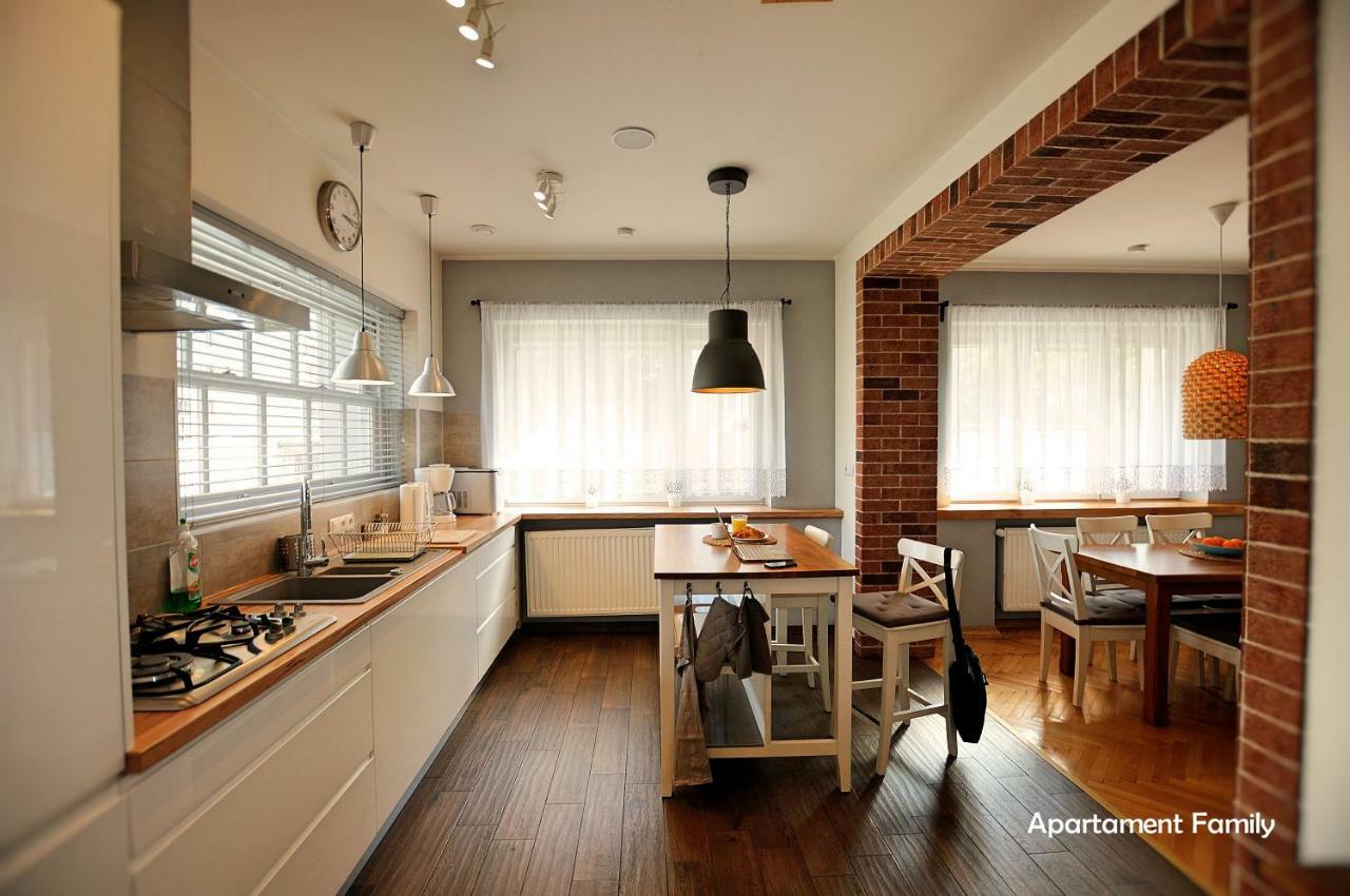 Bialy Dom - 2 Bedrooms Катовице Екстериор снимка