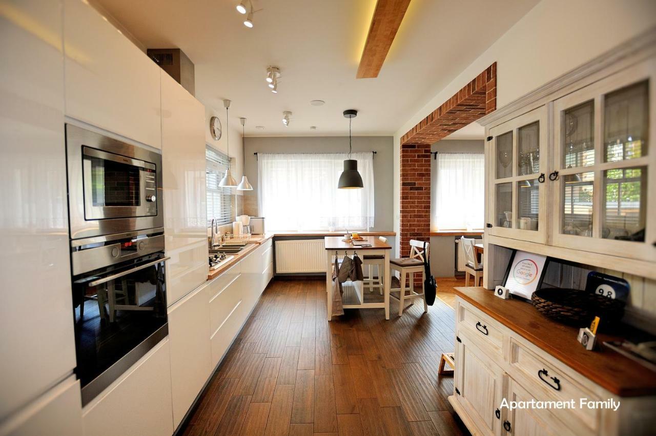 Bialy Dom - 2 Bedrooms Катовице Екстериор снимка