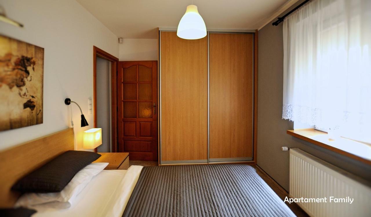 Bialy Dom - 2 Bedrooms Катовице Екстериор снимка