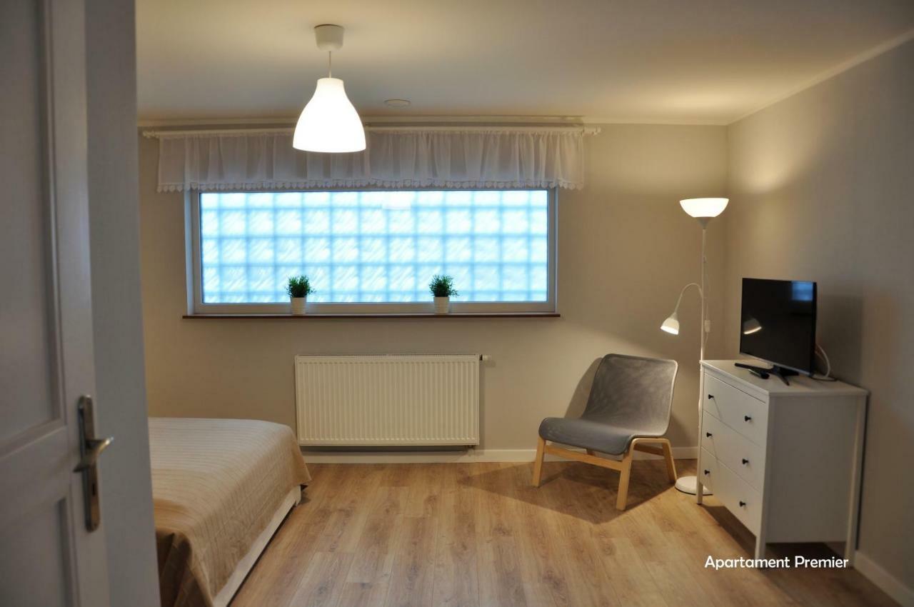 Bialy Dom - 2 Bedrooms Катовице Екстериор снимка